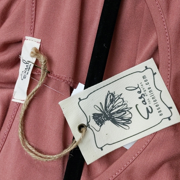 Short Sleeve Ruffle Tunic - Picture 3 of 4